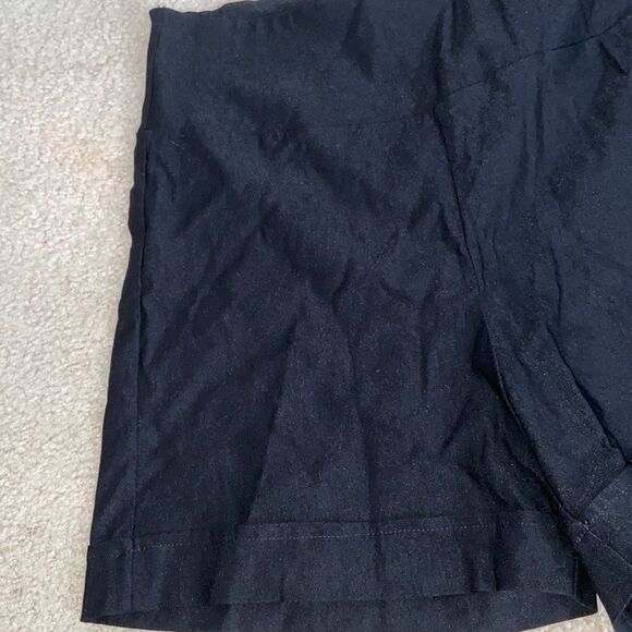 Black High waisted cuff shorts - Picture 3 of 4